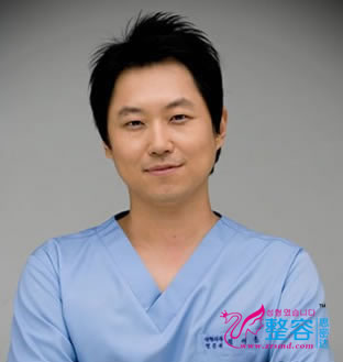 郑载勋 韩国REX整形外科医院整形医生