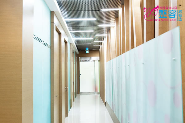 韩国SG整形外科医院走廊 