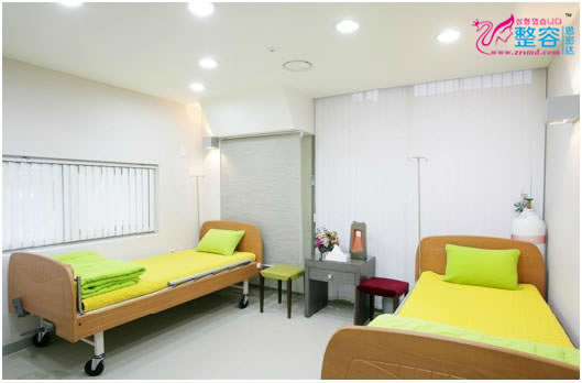 韩国LUX整形外科医院休息室