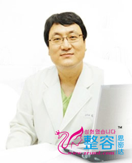 金敬昊 韩国Shes整形外科医院整形医生