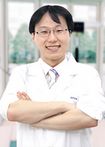 韩国多仁牙科医生吴英焕