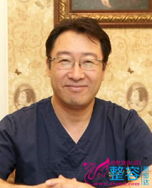 金泰洙 韩国克里姆特整形外科整形医生
