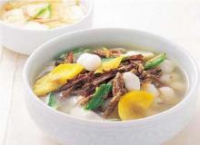 怀味开城人的美食 韩国兆朗年糕汤